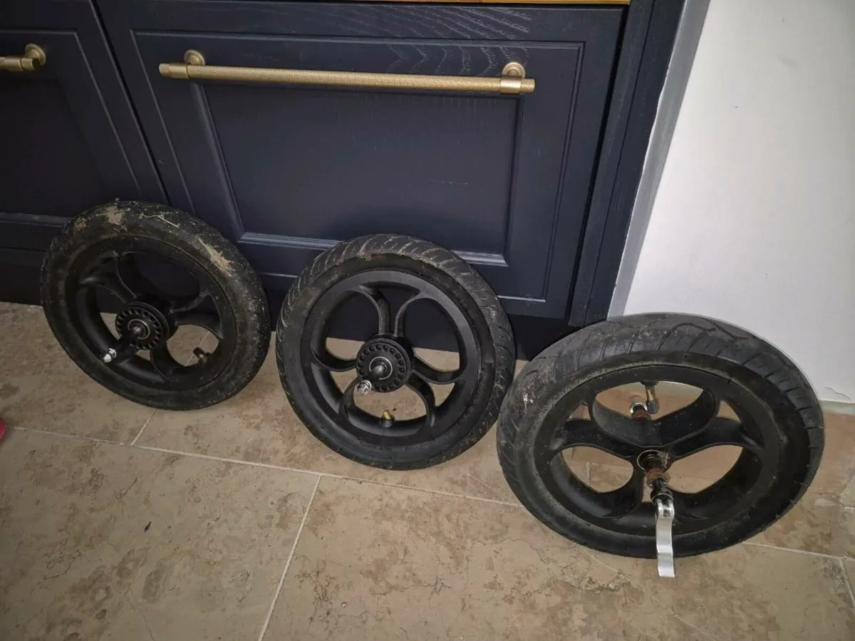Out n About wheels - Image 2