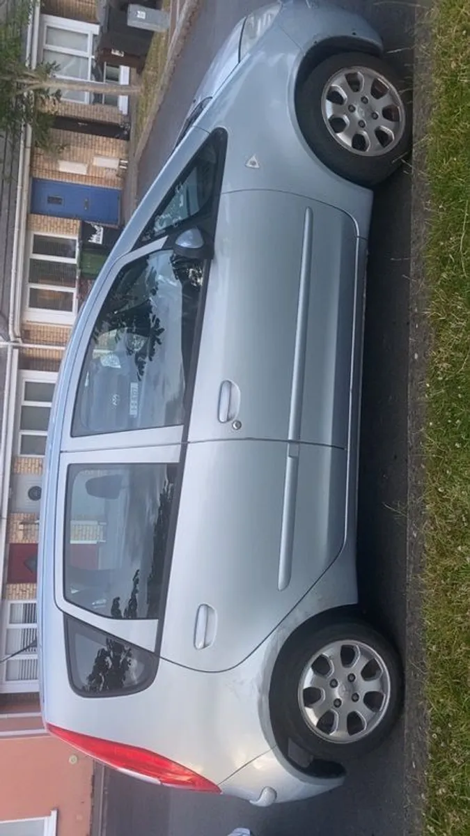 2007 Mitsubishi Colt - Image 4