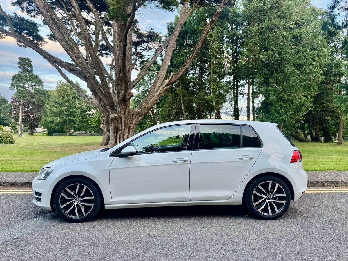 2014 Volkswagen Golf - Image 3