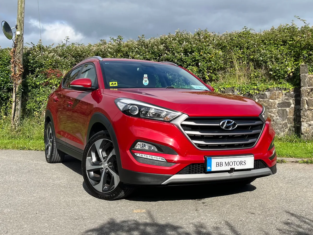 Hyundai Tucson 1.7 D Executive SE - Image 2