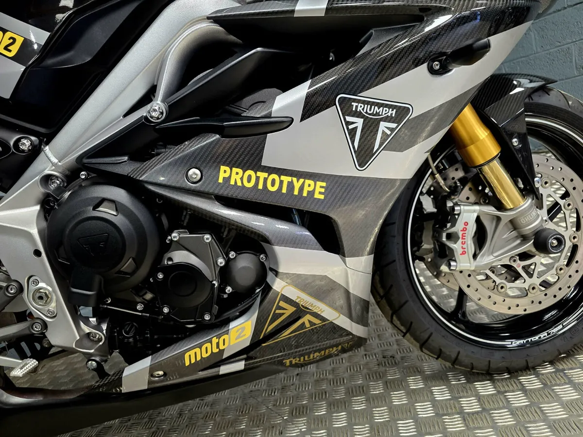 2020 TRIUMPH 765 DAYTONA MOTO 2 - Image 4