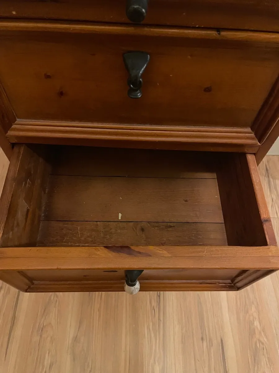 Locker - Image 2