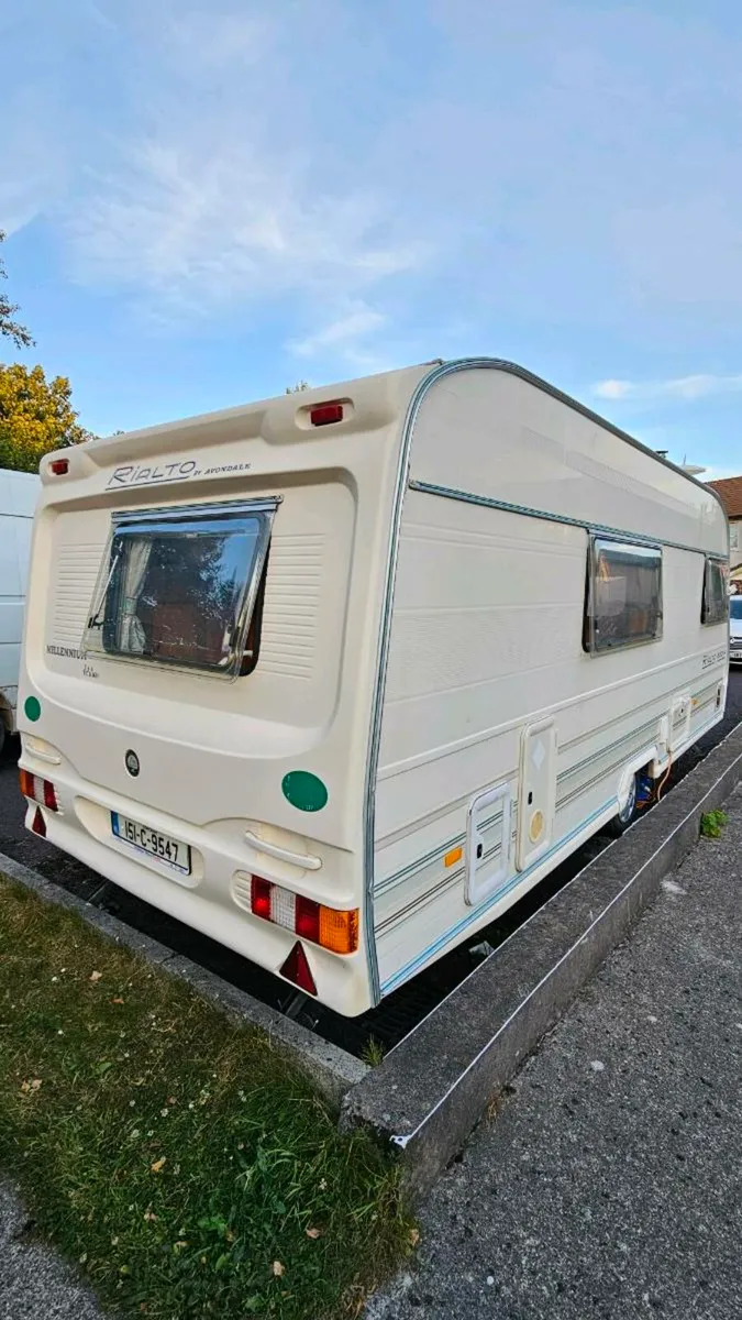4/5 berth  Berth Bailey Caravan for sale - Image 1