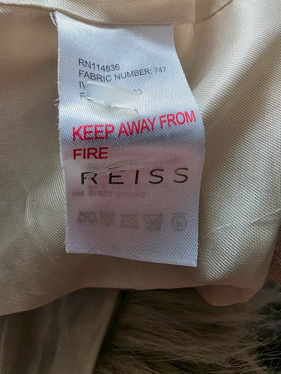 Reiss 1971 cream faux fur coat - Image 4