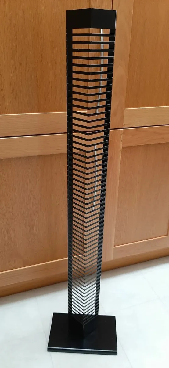 CD rack - Image 1