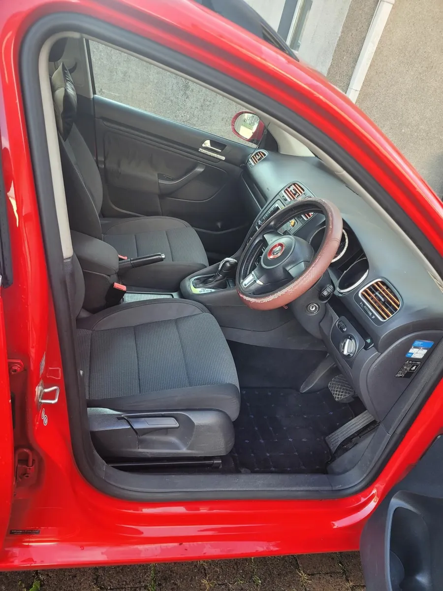 Volkswagen Golf 2012 - Image 2