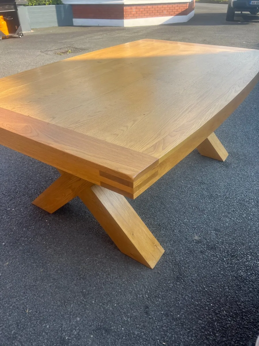 Dining table - Image 2