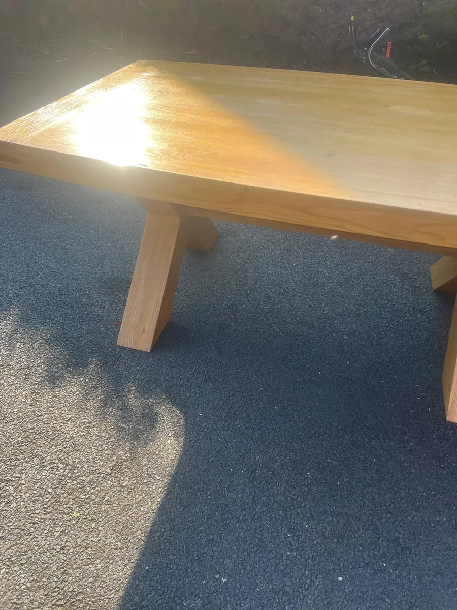 Dining table - Image 3
