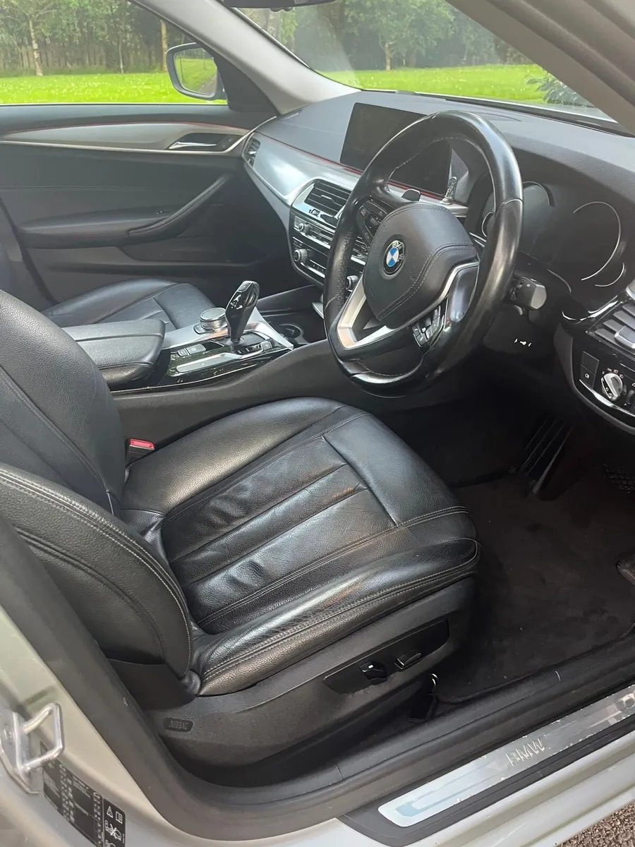 BMW 5-Series 2018 - Image 4