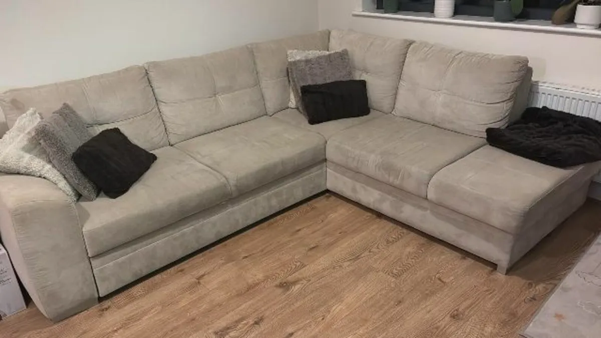 Corner sofa bed with storage - Image 2
