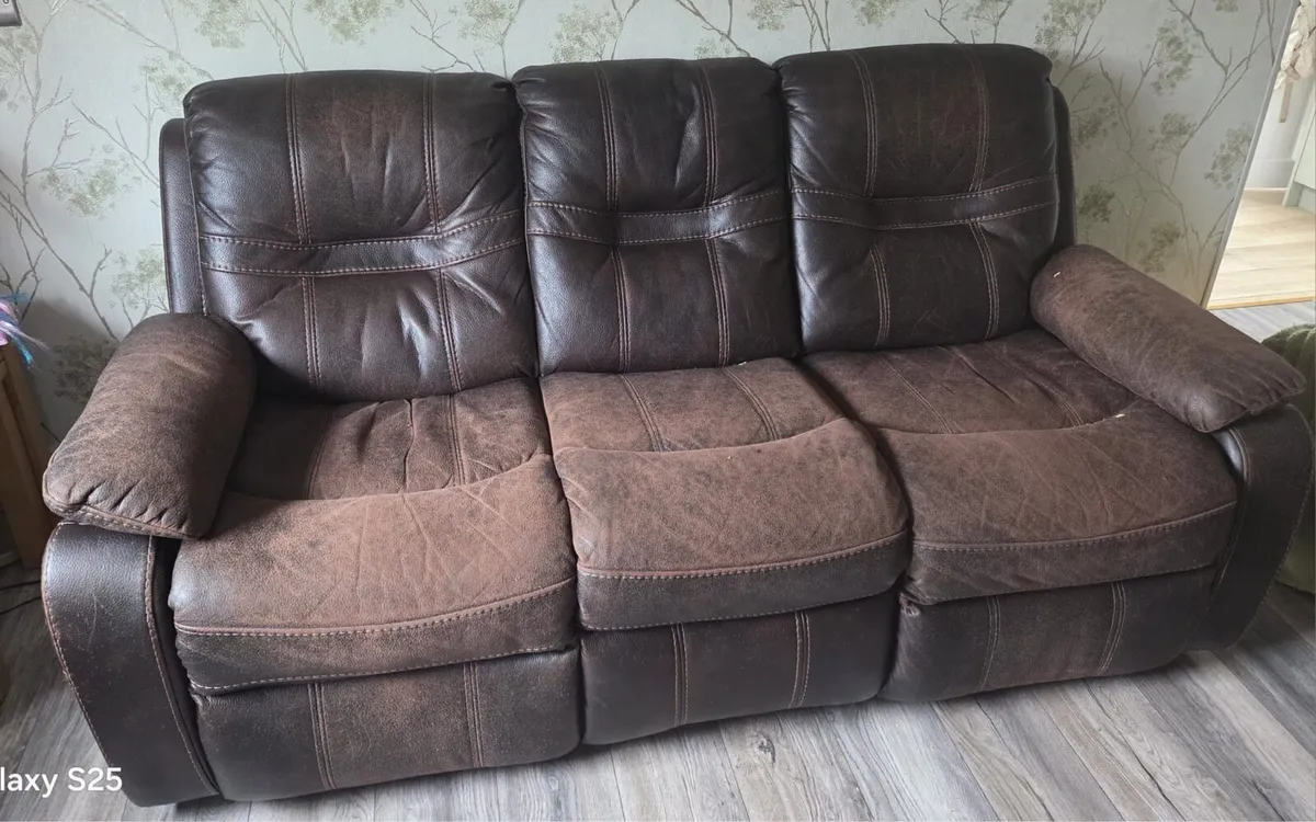 2 and 3 seater sofa - Image 1