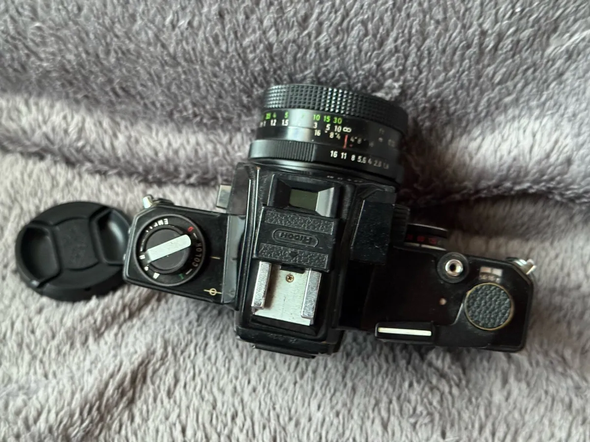 Rare Ricoh TLS 401 + Auto Revuenon 50mm f/1.8 - Image 2