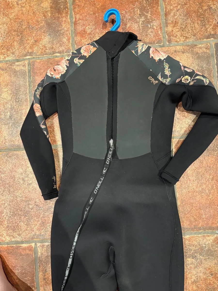 Women’s Wetsuit O Neil 5:4 mm - Image 1