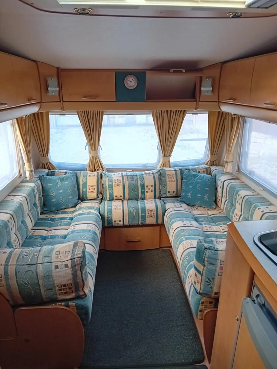 FANTASTIC FIXED BED 4 BERTH BAILEY PAGEANT SERIE-5 - Image 4