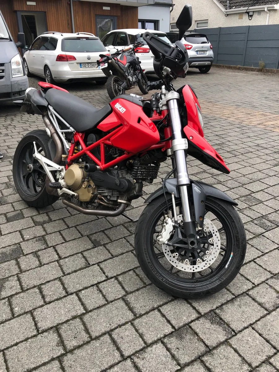 Ducati Hypermotard 1100 - Image 2
