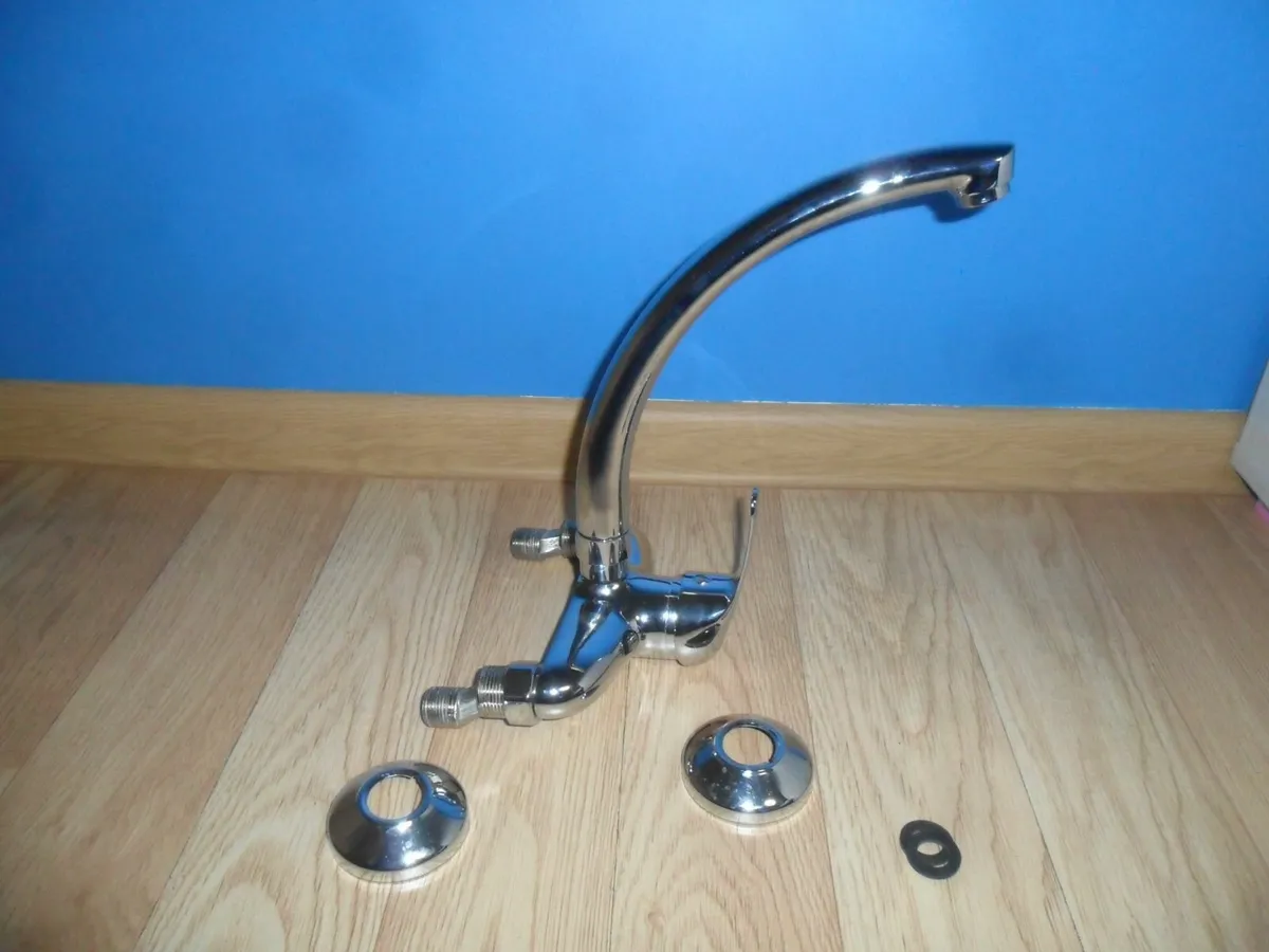 universal tap - Image 1