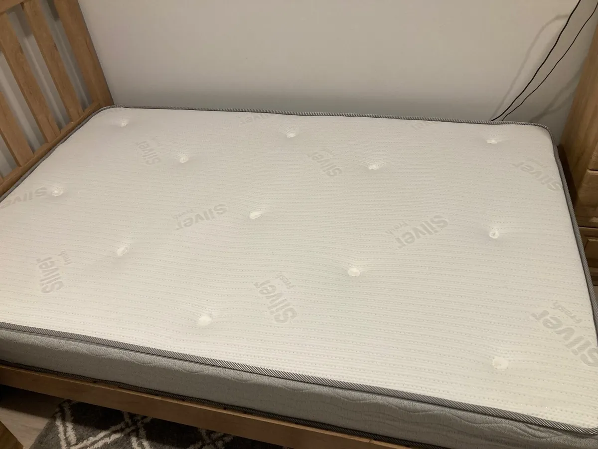 Double Mattress - Image 3