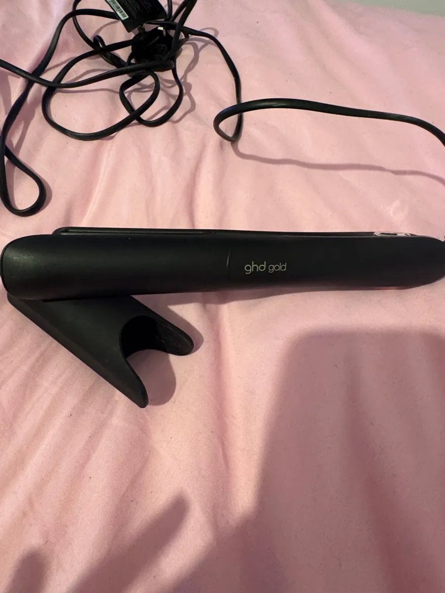 GHD Gold - Image 1