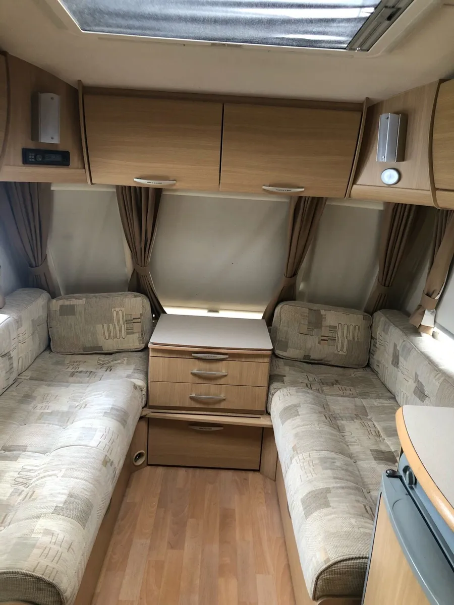Caravan - Image 2