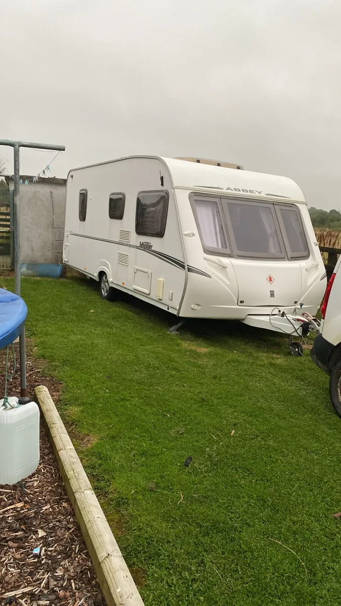 Caravan - Image 3