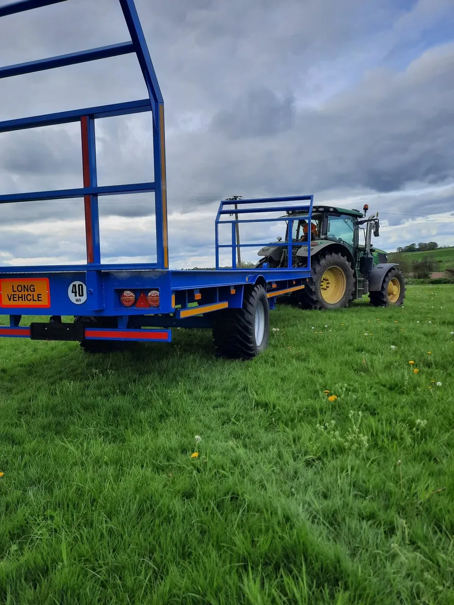 Bale trailer - Image 2