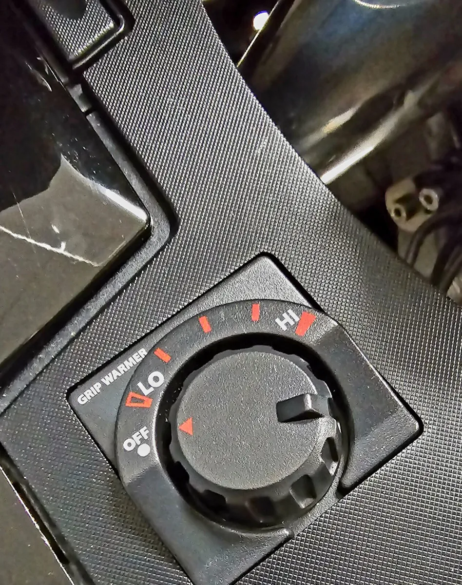 2014 YAMAHA FJR1300 - Image 4