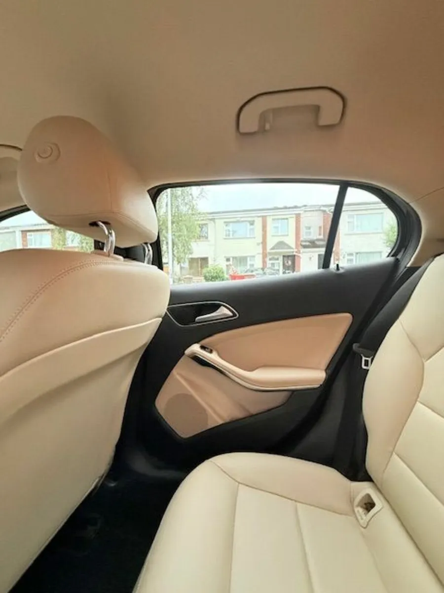Mercedes-Benz GLA 2015 - Image 3