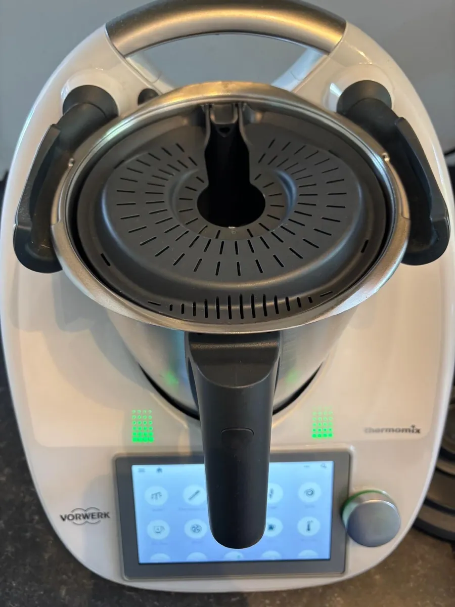 Thermomix TM6 and Cutter in spotless condition - Image 2