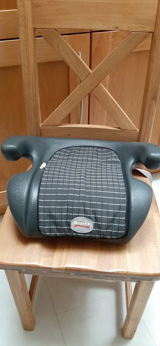 Kids Booster Seats - Image 4