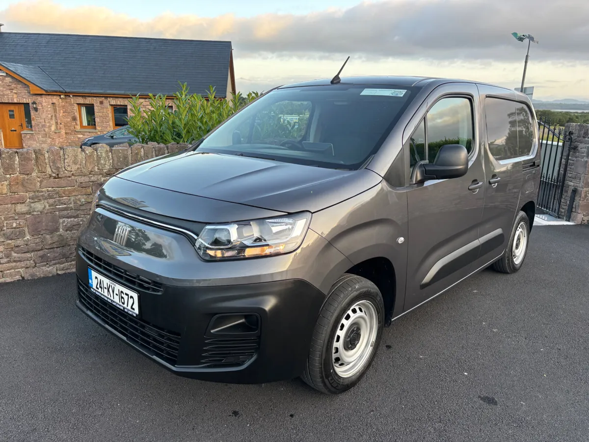 Fiat Doblo 2024 1.5 HDI only 25000kms as new - Image 3