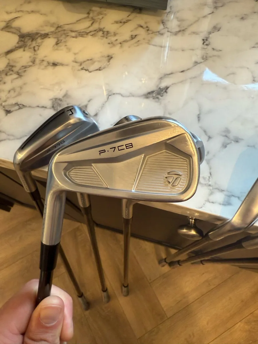 Taylor made P770/P7CB left hand irons - Image 3