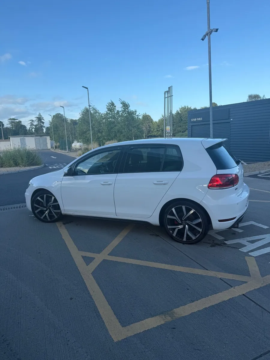 Volkswagen Golf 2013 - Image 4