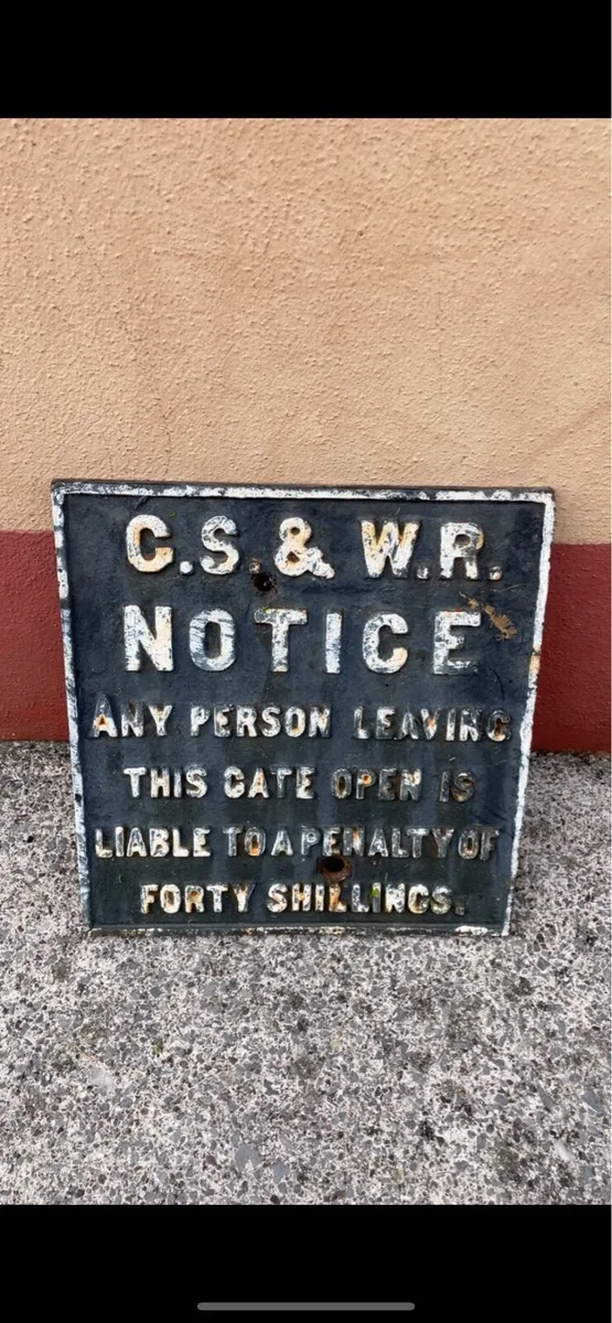 Great Southern & Western Railway Cast Iron - Image 1