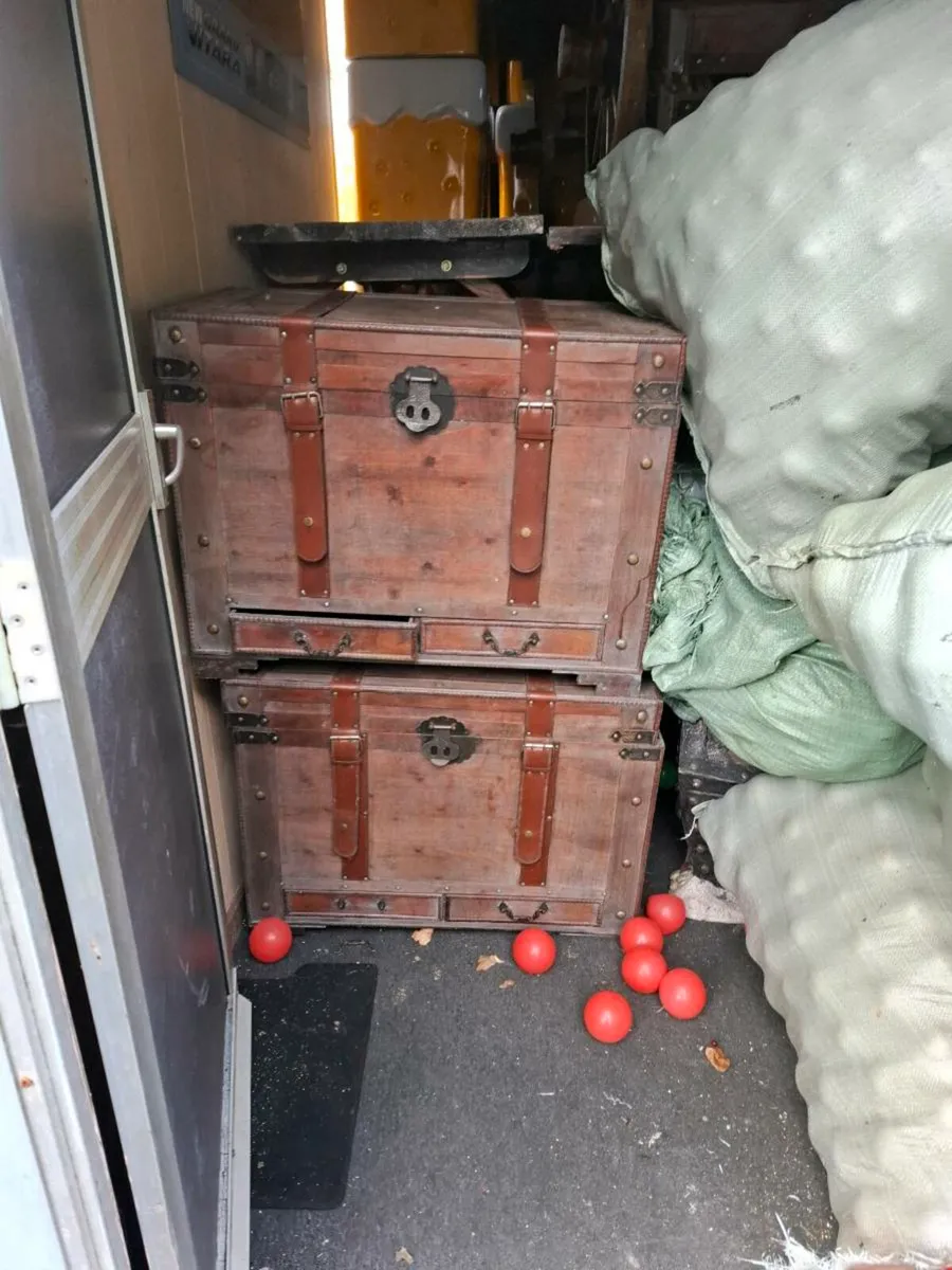 Chests - Image 3