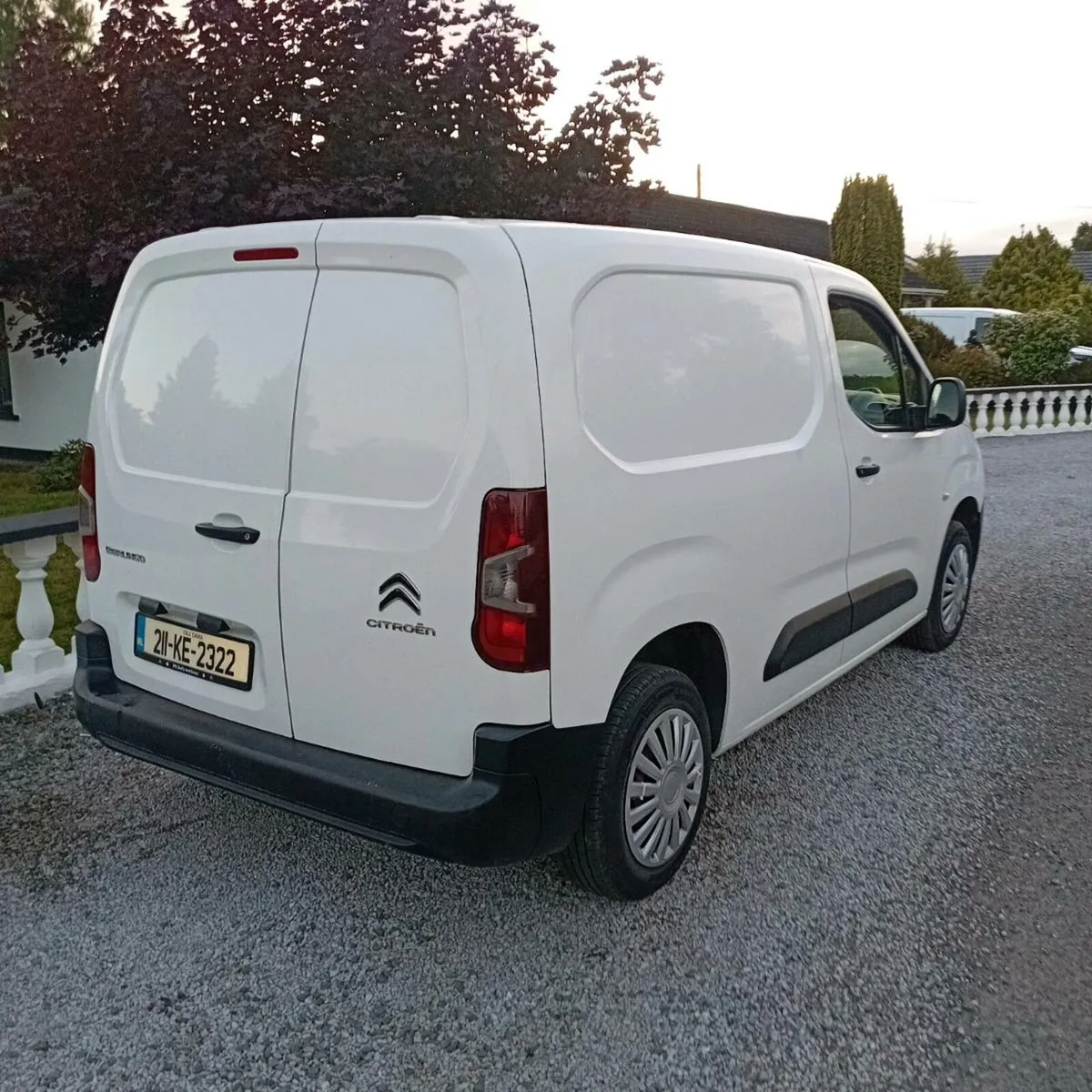 211 CITROËN BERLINGO Cvrt Till 4-26 and tax 5-26 - Image 4