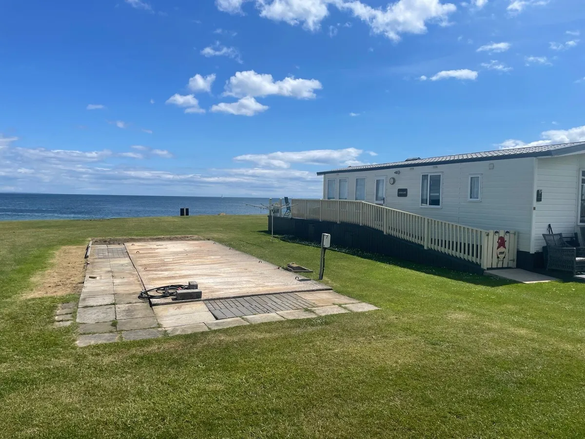 Mobile home - Image 1