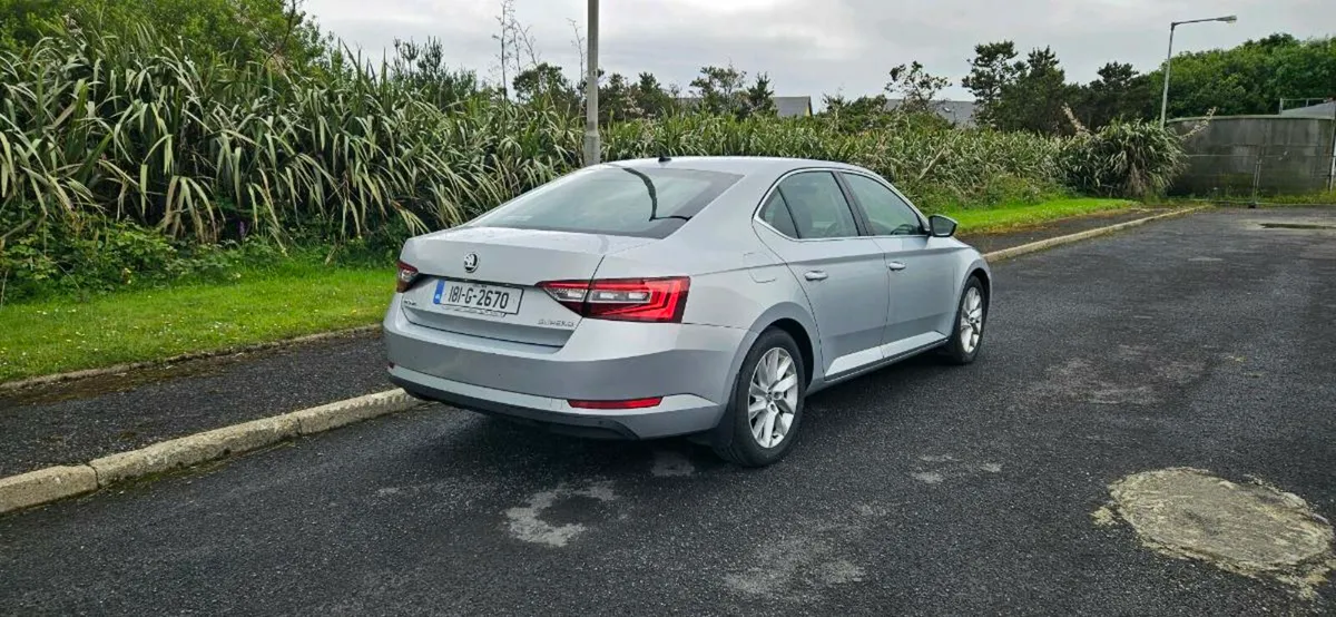 2018 Skoda Superb - Image 3