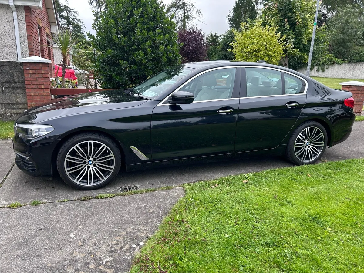 BMW 520d - Image 2