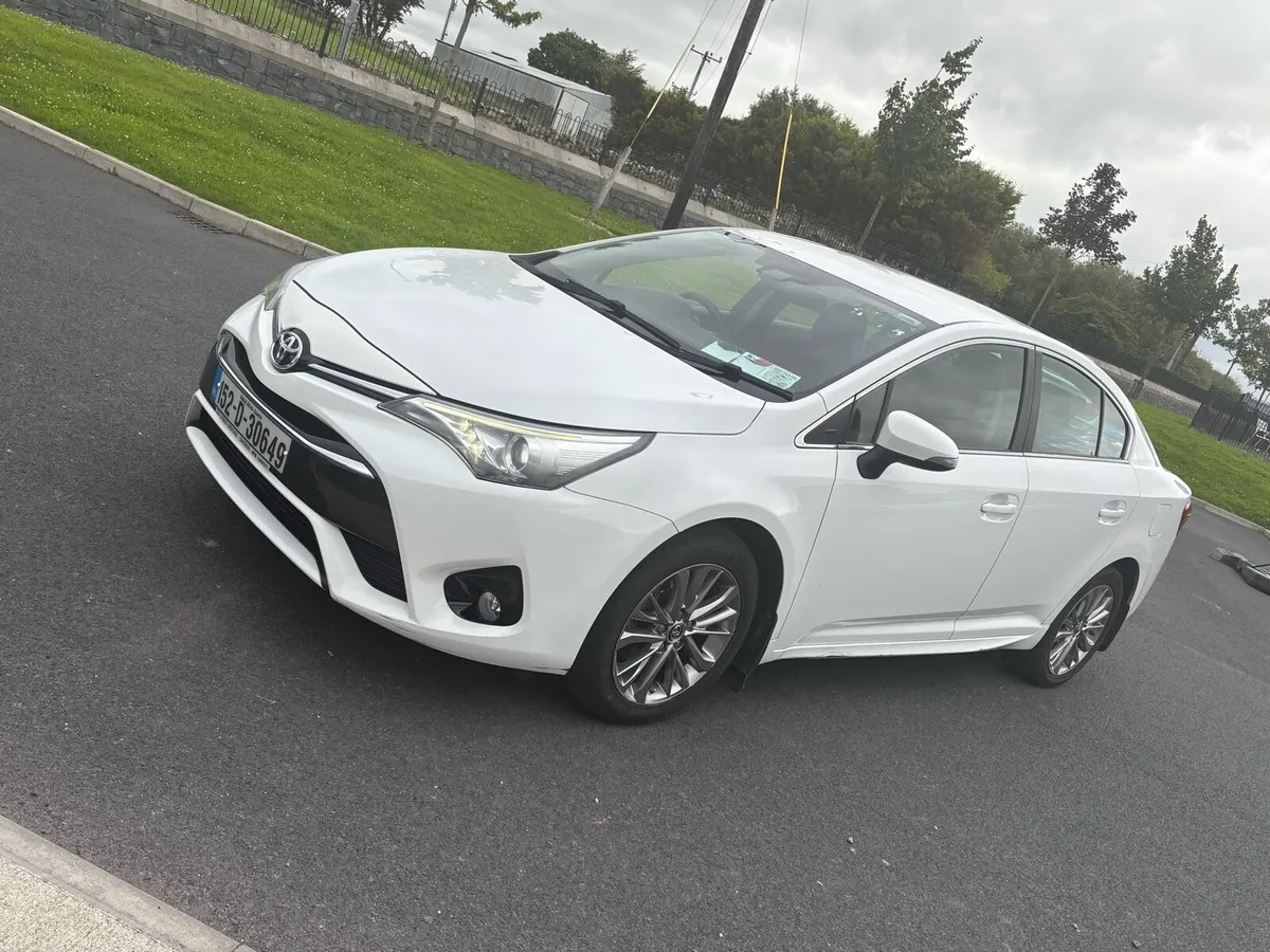 2.0 litre Toyota avensis - Image 1