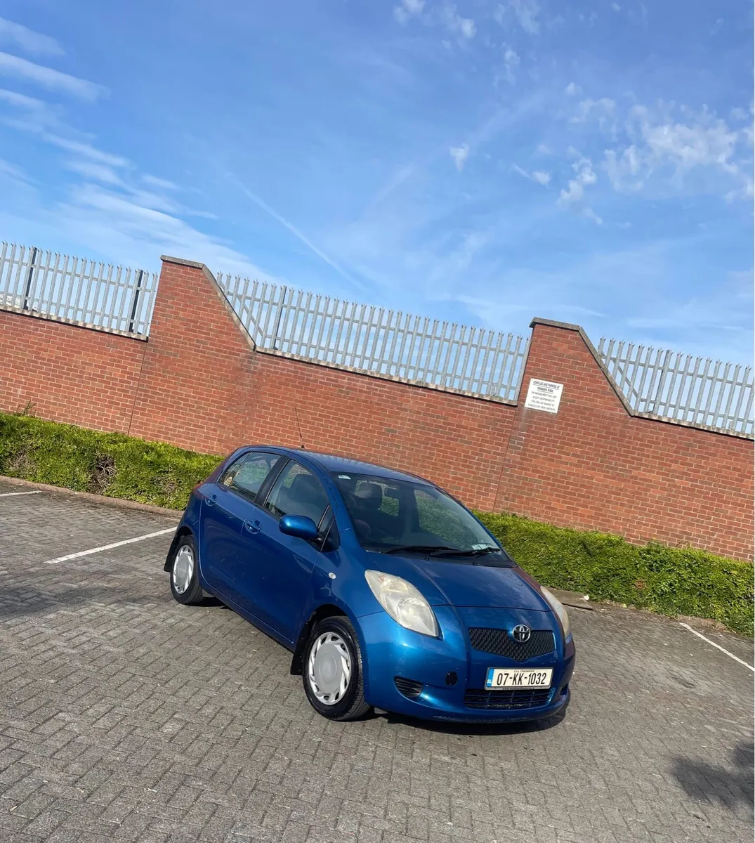 Toyota Yaris - Image 1