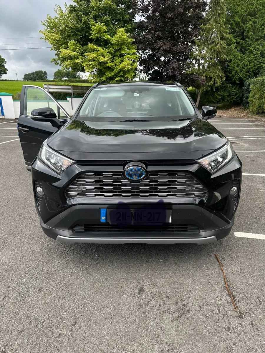 Toyota RAV4 2021 - Image 2