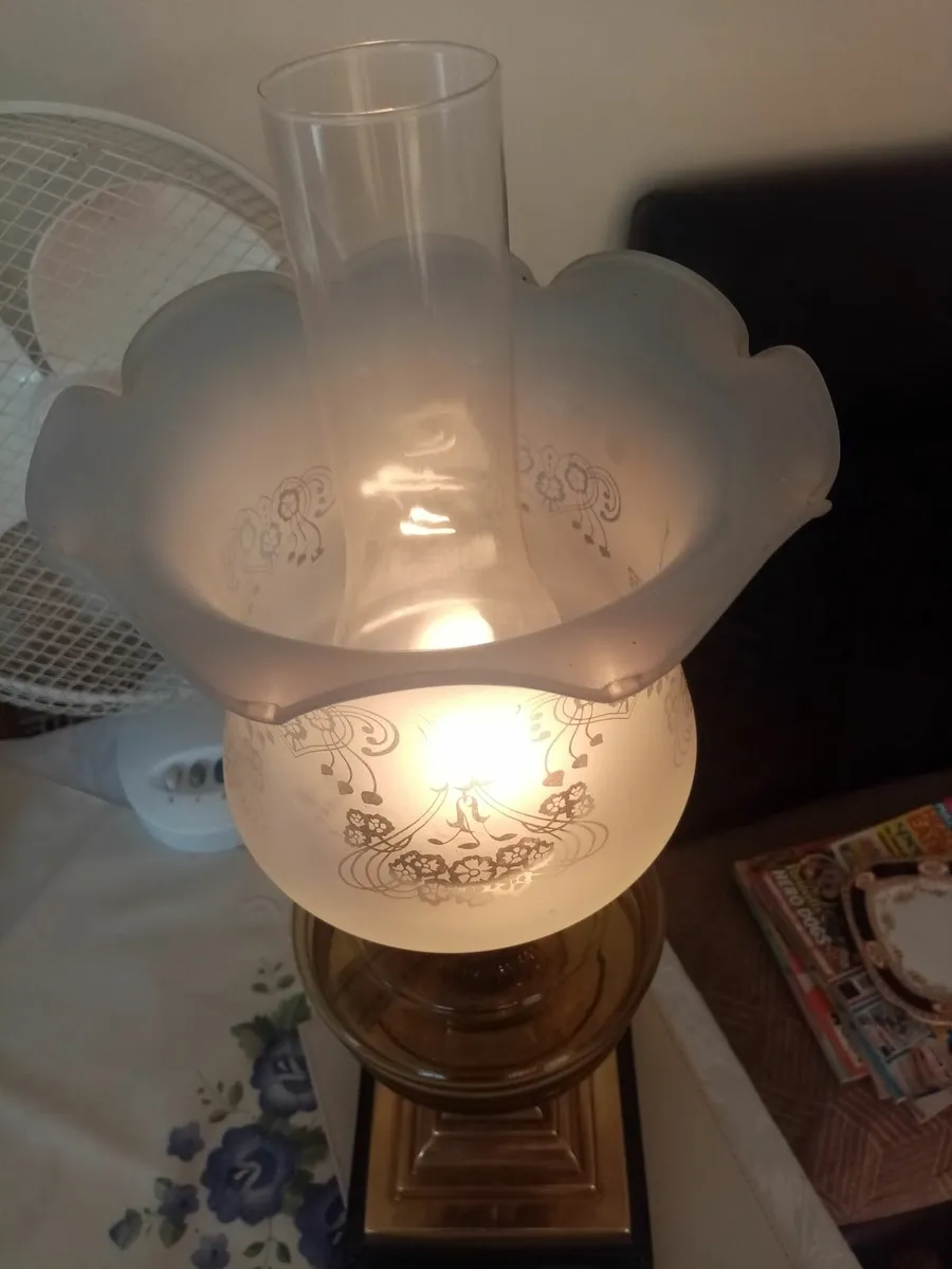 Victorian Oil Lamp - Image 4