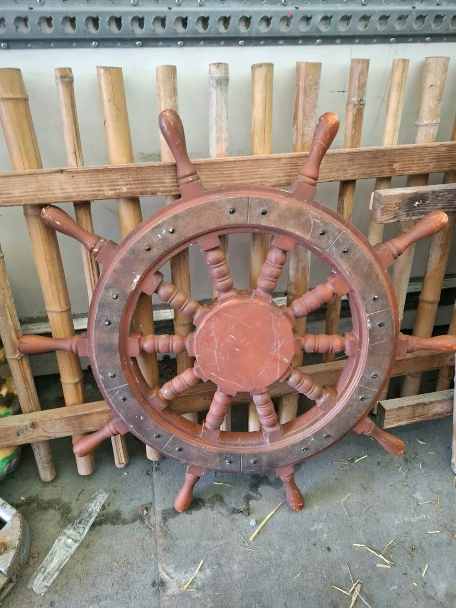 Decorative ship wheel - Image 2