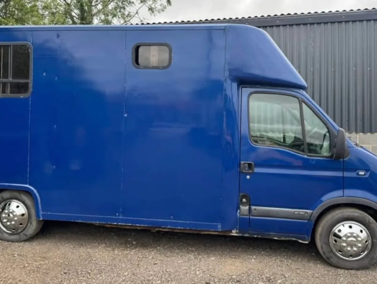 Nissan 2008 3.5 Ton Horsebox - Image 3