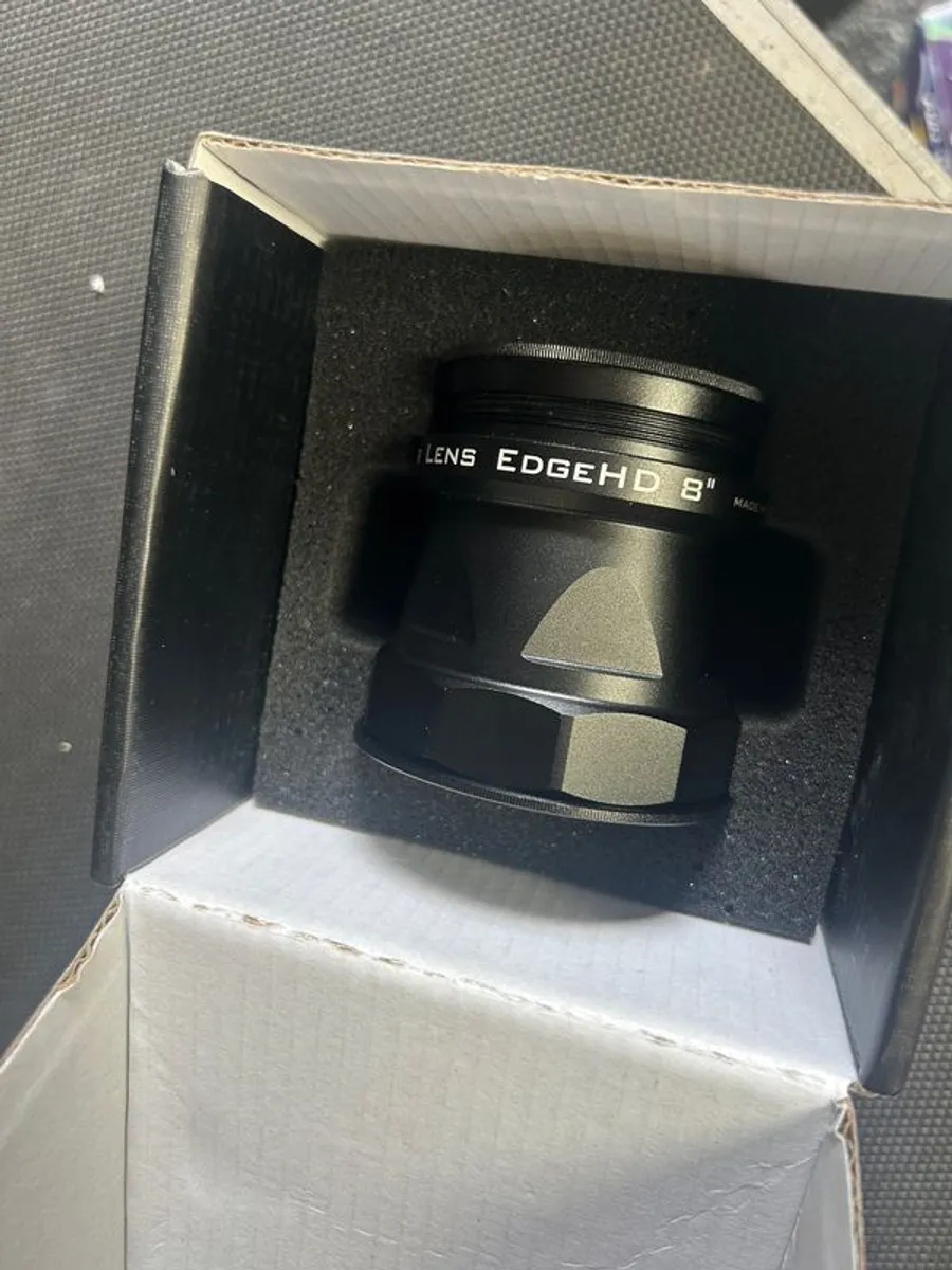 Celestron EdgeHD 8  0.7x reducer/flattfner - Image 2