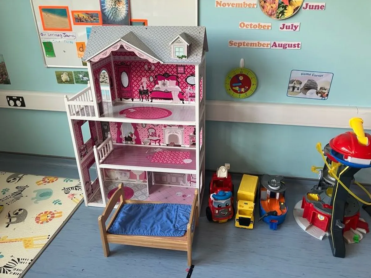 Toys. Doll House - Image 2