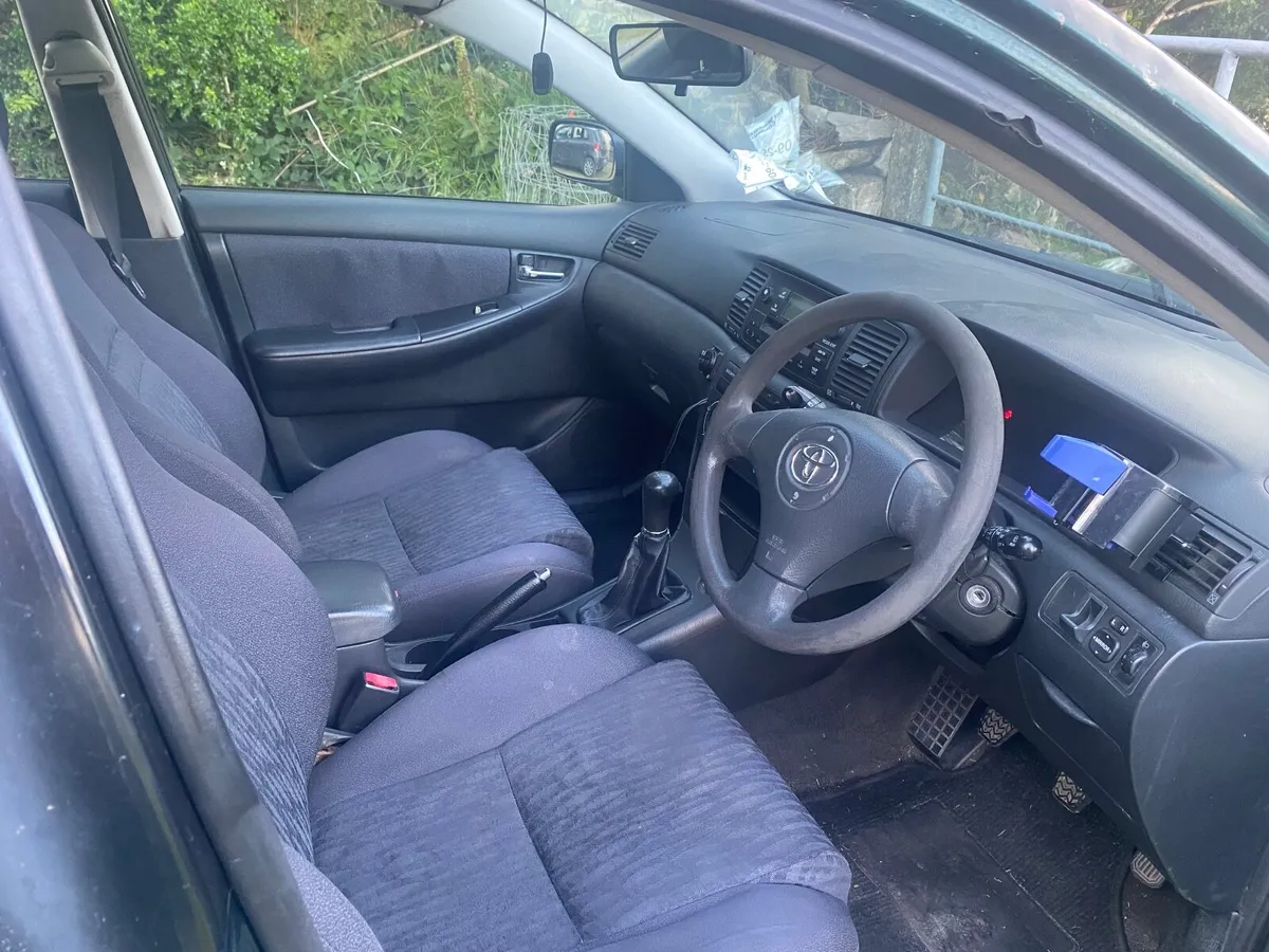 Toyota Corolla 2002 - Image 4