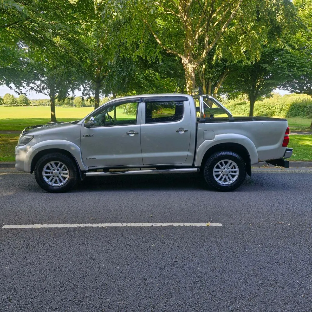 Toyota Hilux Invincible DOE 2013 - Image 3