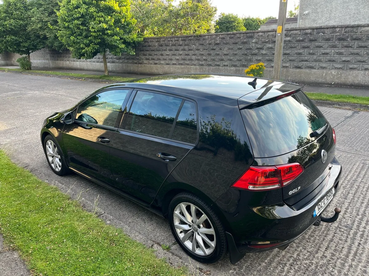 VW Golf - Image 2
