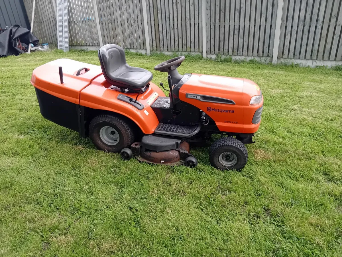 Ride on mower - Image 1